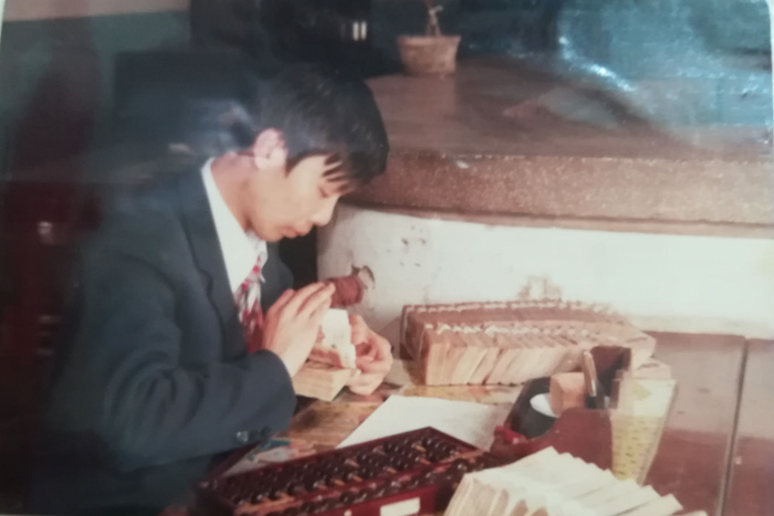 發(fā)工資—— 個人回憶錄范例《房車以后》節(jié)選（15）