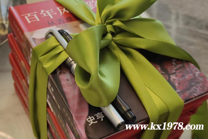 和父親一起做沙發(fā)——內(nèi)蒙古老人回憶錄《從苦難到幸福的生活》(17)