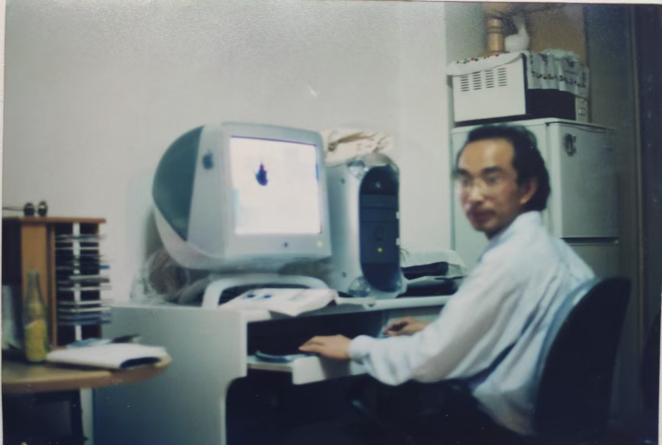 2000年我買了蘋果電腦——開寫傳記創(chuàng)始人老照片(102)