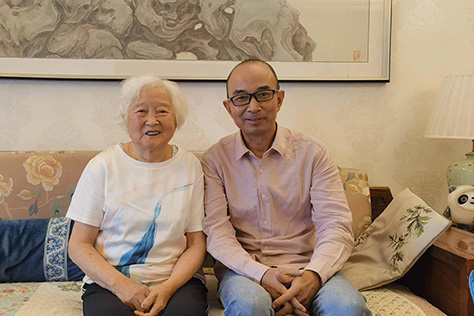 宣傳員、領(lǐng)操員、入團(tuán)、籃球隊(duì)————老人回憶錄范例《峰頂之巖》連載（22）
